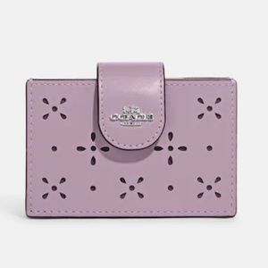 NWT Coach Accordion Card Case Laser Cut soft lilac